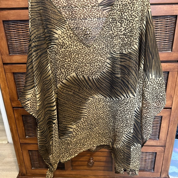 Fashion Animal Print Poncho - One Size - Picture 7 of 8